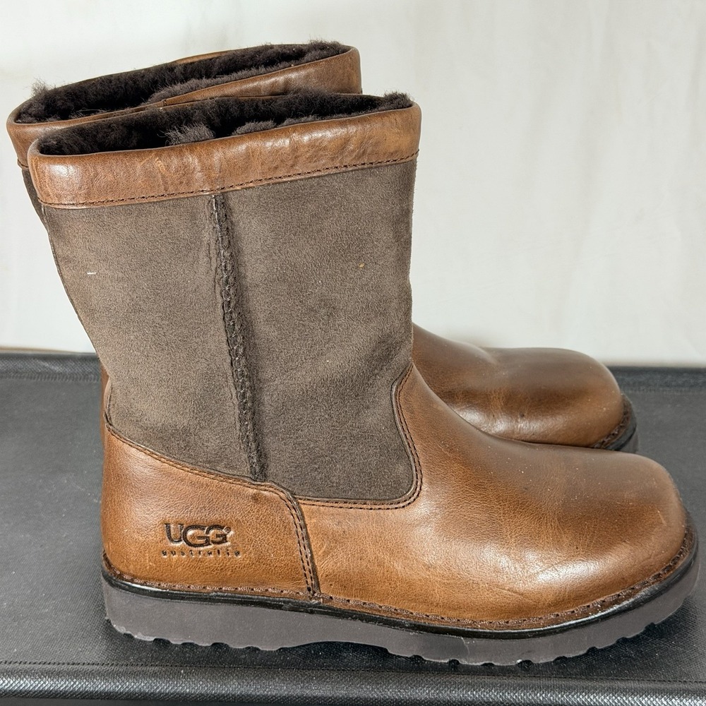 UGG Australia Beacon Leather Sheepskin Pull On Boots 5485 Brown Size 5
